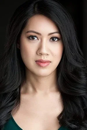  Stephanie Cho
