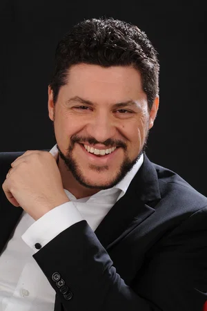  Luca Salsi photo