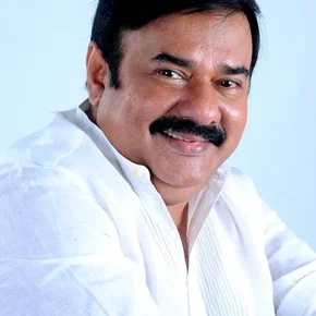 Photo star :  Maniyanpilla Raju