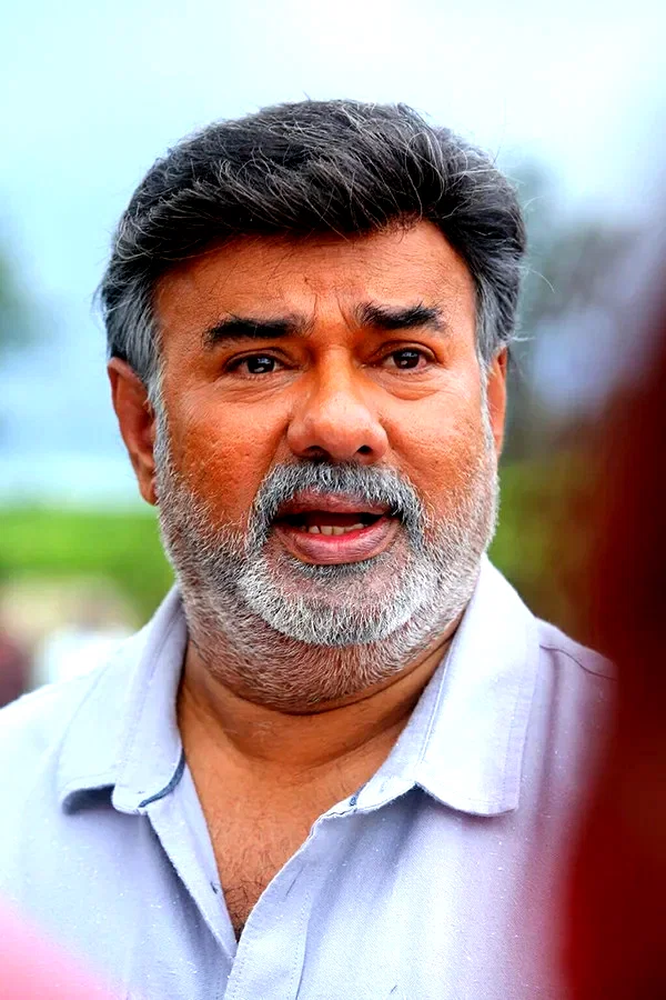  Maniyanpilla Raju