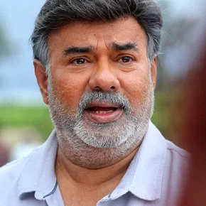 Photo star :  Maniyanpilla Raju