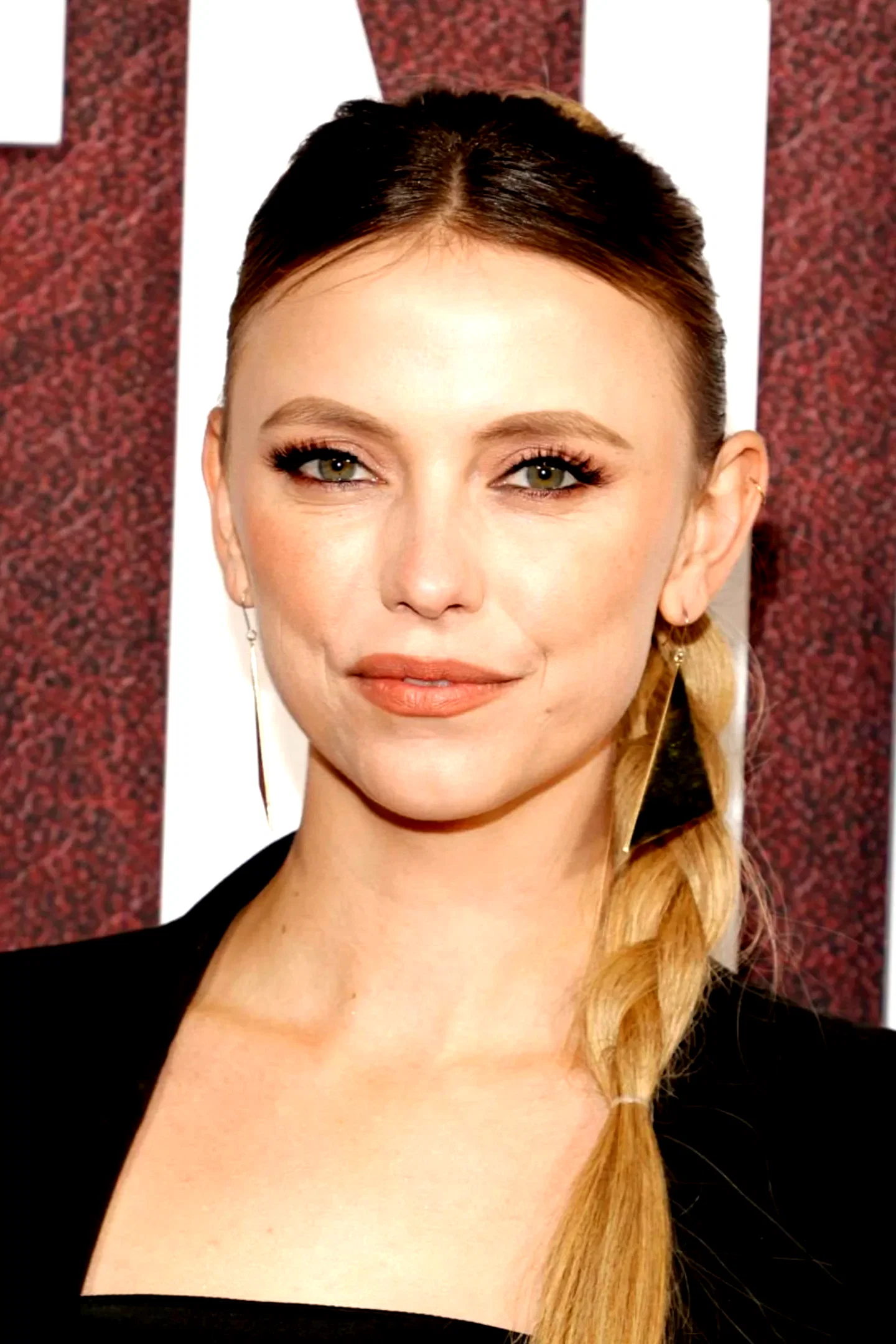  Riley Voelkel
