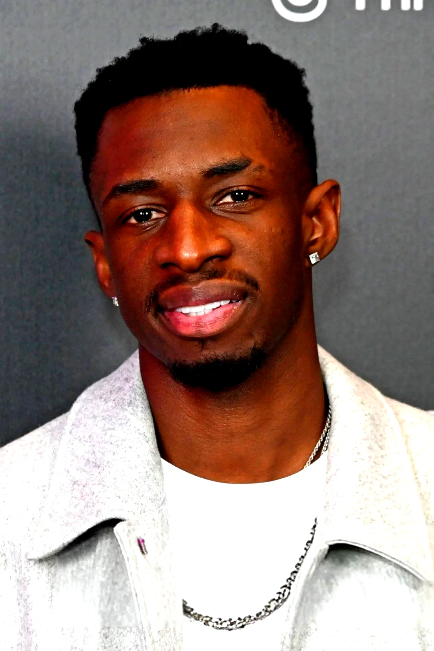  Tobi Brown
