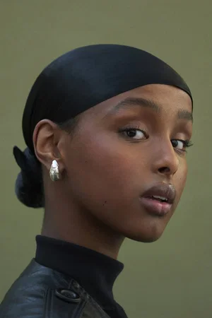  Kosar Ali