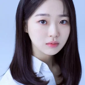 Photo star :  Kim Si-eun