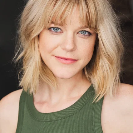  Callie Schuttera