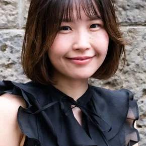 Photo star :  Ayaka Shibutani