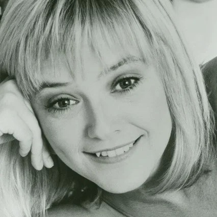  Michele Little