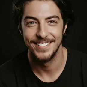 Photo star :  Mekin Sezer