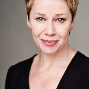 Photo star :  Linzi Hateley