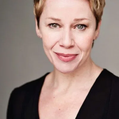  Linzi Hateley