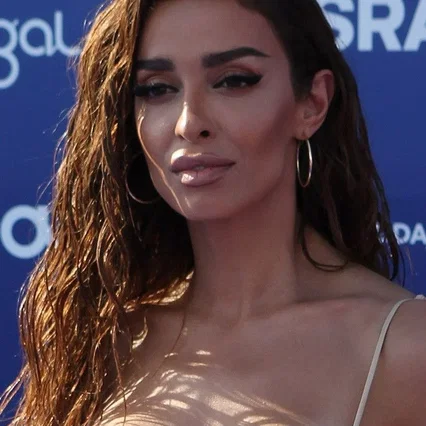 Entela Fureraj