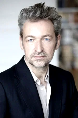 Éric Reinhardt