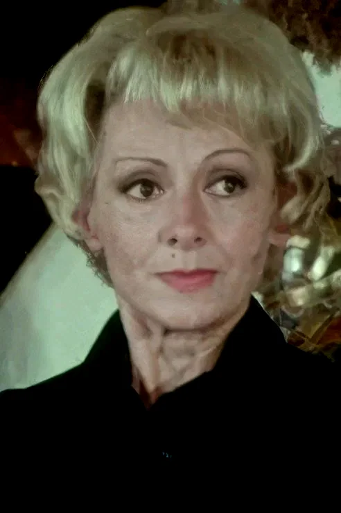  Madeleine Delavaivre