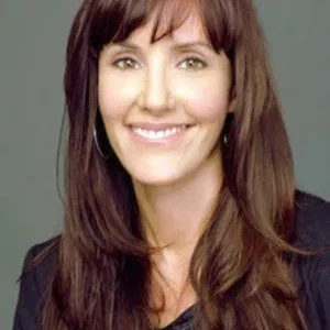  Ingrid Escajeda