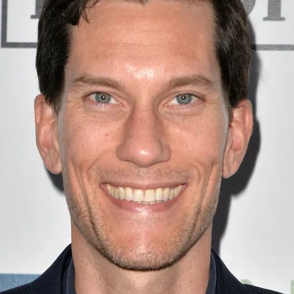  Peter Nowalk