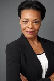  Lisa Renee Pitts