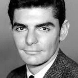  Richard Benjamin