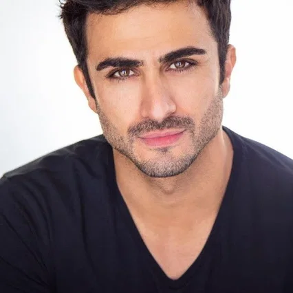  Alexander Uloom