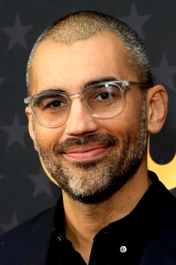  Andrew DeYoung