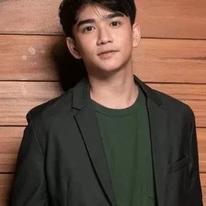 Photo star :  Zaijian Jaranilla