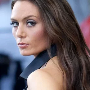 Photo star :  Zara Phythian