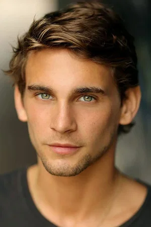  Freddie Thorp