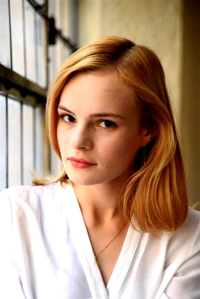  Salomé Desnoues