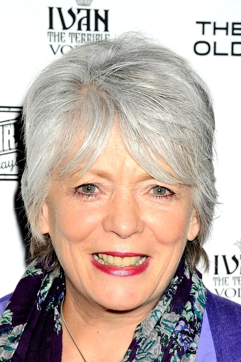  Alison Steadman