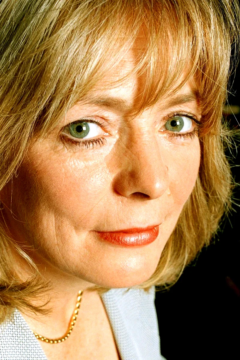  Alison Steadman