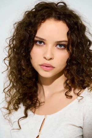  Isabella Briggs photo