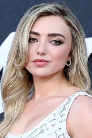  Peyton List photo