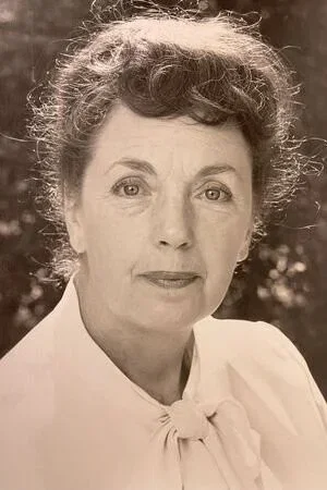 Helen Kleeb photo