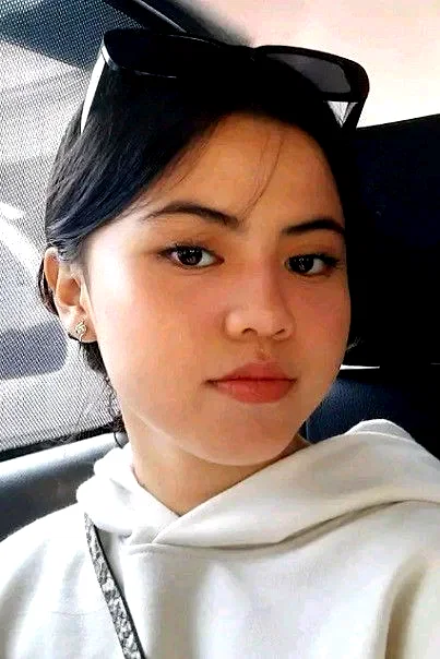  Zafreen Zairizal