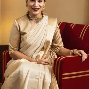 Photo star :  Aishwarya Rajinikanth