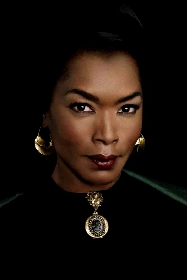 Angela Bassett