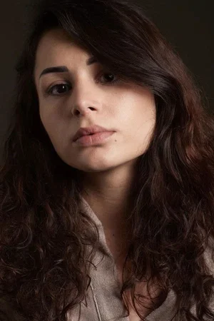  Cansu Leyan photo