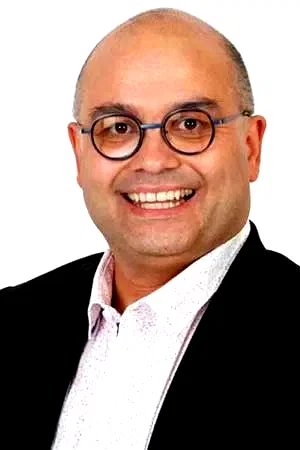  Yoann Riou