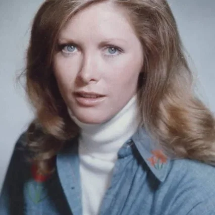  Susan Howard