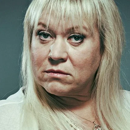  Tina Malone