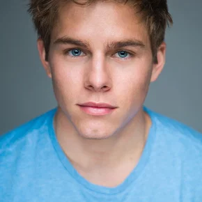 Photo star :  Jake Manley