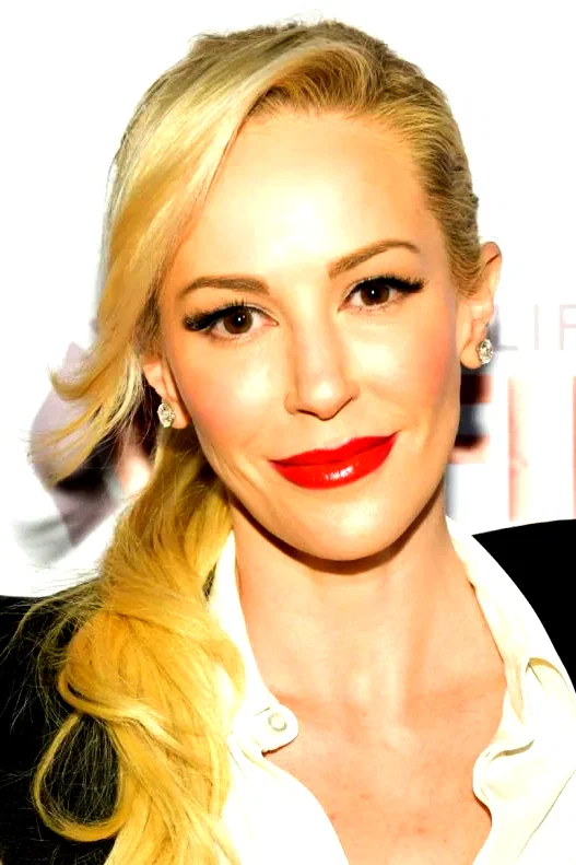  Louise Linton