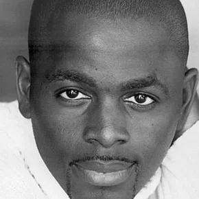 Photo star :  Alimi Ballard