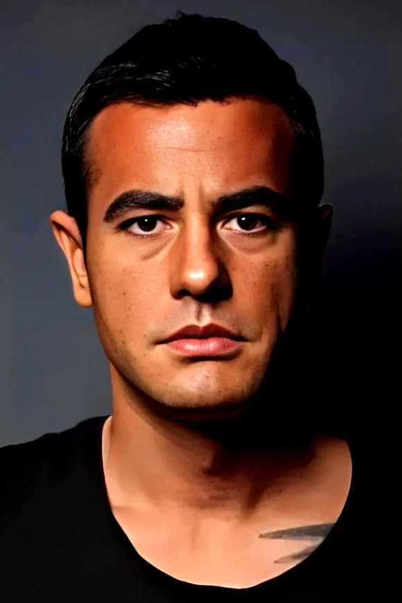 Tayanç Ayaydın