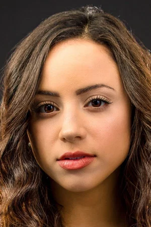  Kiana Madeira