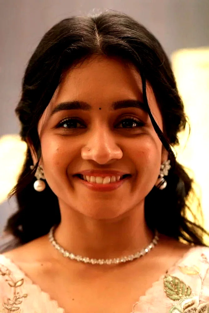  Anishma Anilkumar