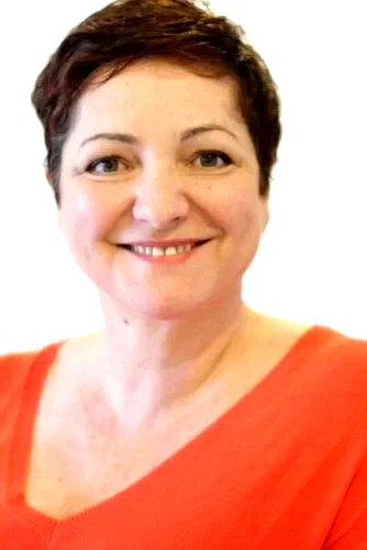  Valerie Druguet
