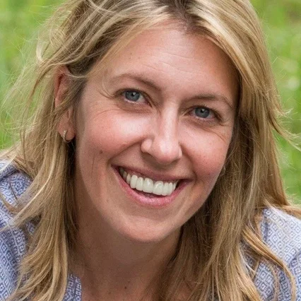  Denise Huth