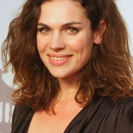  Anna Drijver