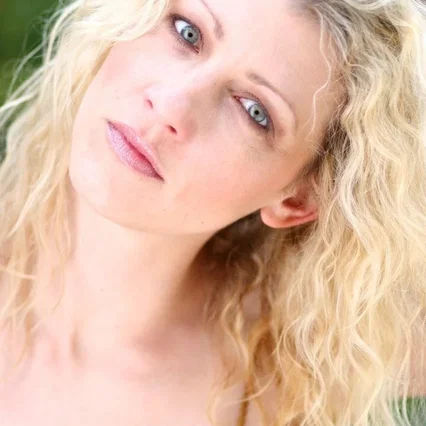 Jennifer McComb